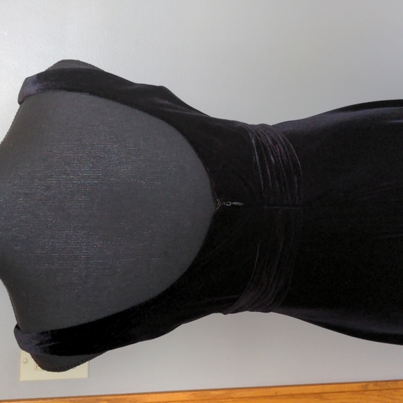 Evan Picone Velour Cocktail Dress - Picture 3 of 10